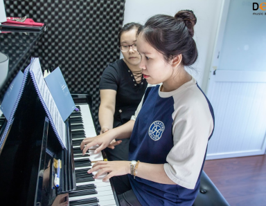 Lộ Trình Piano Cho Người Lớn Bắt Đầu Từ Con Số 0 – Học Đúng, Chơi Được