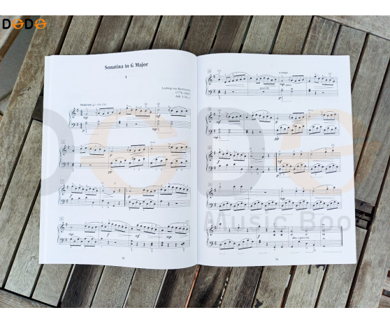 Classics for the Developing Pianist, Core Repertoire for Study and Performance - Book 1