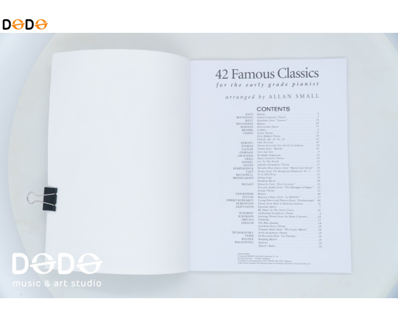 Alfred's Classic Editions 42 Famous Classics